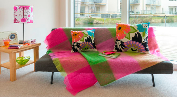 Bright-Throws-and-Cushions-
